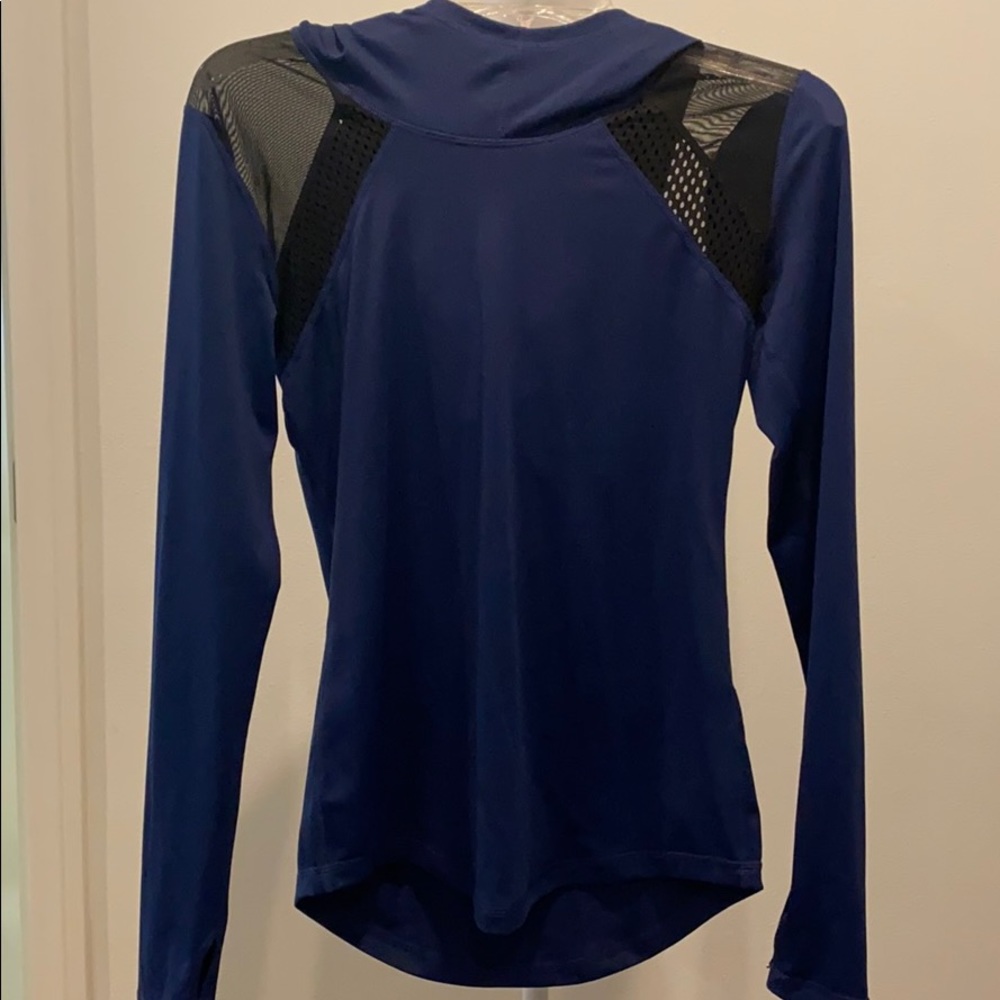 Zella dryfit hooded pullover with mesh detail